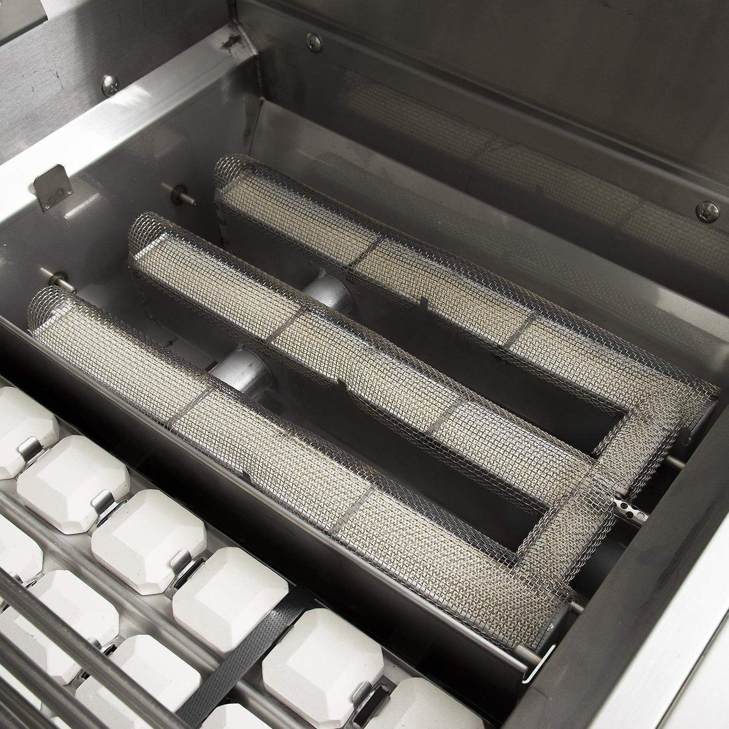 Lynx 30-Inch Built-In Professional Gas Grill with 2 Trident Infrared Burners - L30ATR-LP/NG